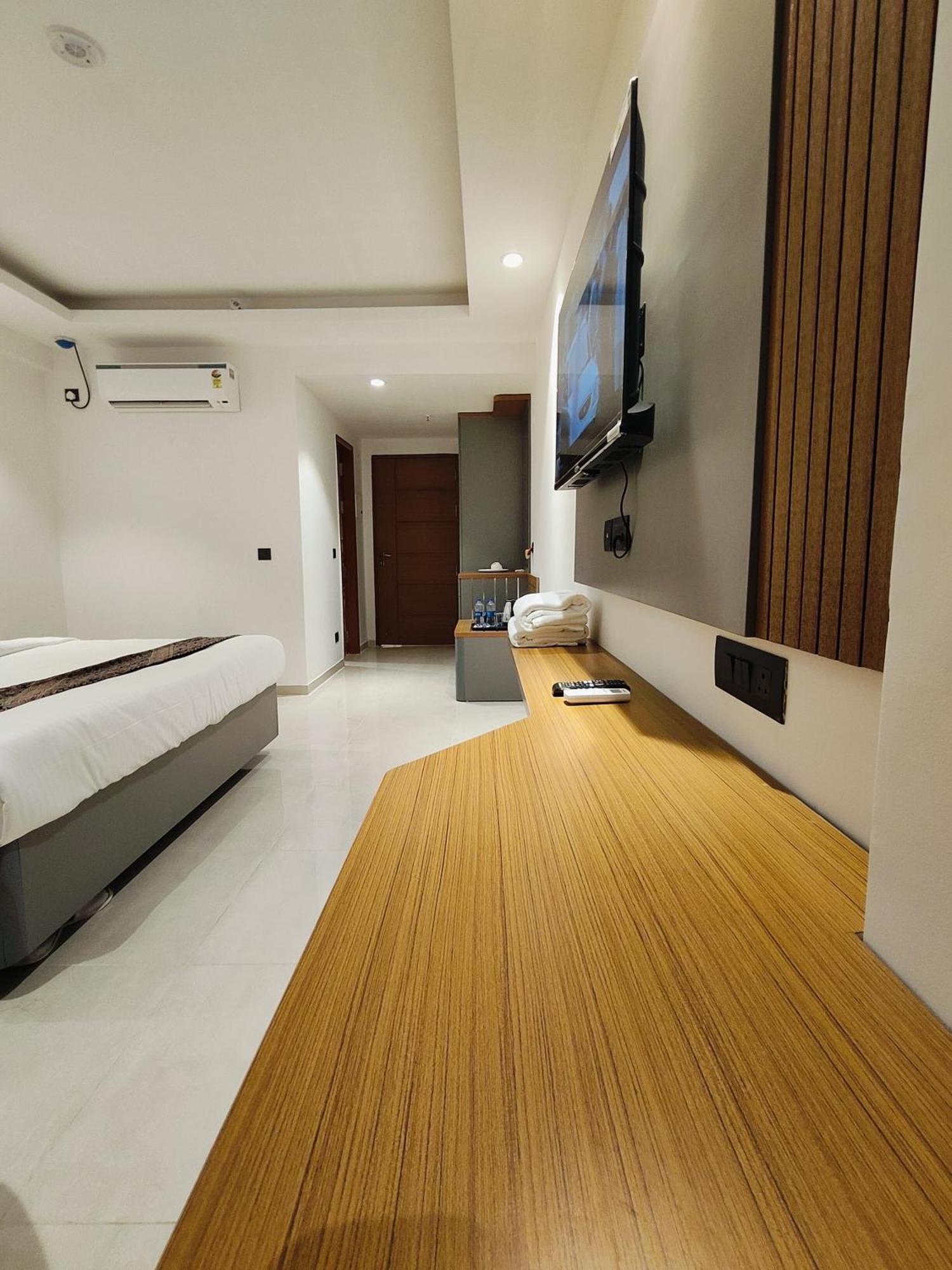 Hotel Maple Tree - Near Ekana Cricket Stadium - Lucknow Exterior foto
